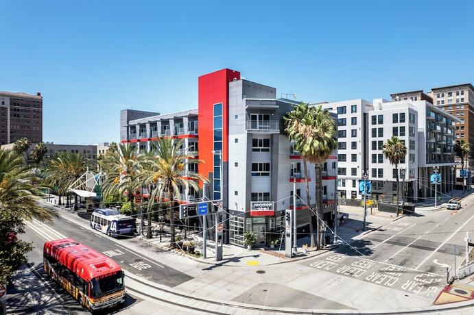 Imagen general del Hotel Mai Downtown Long Beach. Foto 4