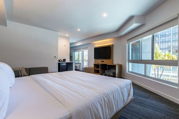 Imagen general del Hotel Mai Downtown Long Beach. Foto 8