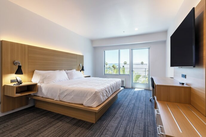 Imagen de la habitación del Hotel Mai Downtown Long Beach. Foto 18