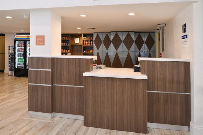 Imagen de los interiores del Hotel Mai Hana Hotel- Intl Drive, Trademark Collection by Wyndham. Foto 10