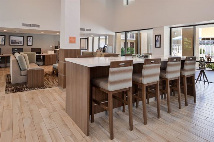 Imagen de los interiores del Hotel Mai Hana Hotel- Intl Drive, Trademark Collection by Wyndham. Foto 13