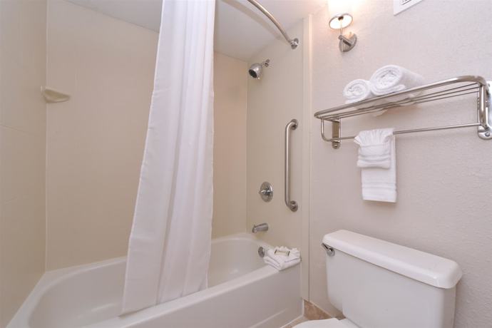 Imagen de la habitación del Hotel Mai Hana and Suites. Foto 7