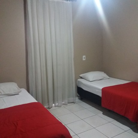 Imagen de la habitación del Hotel Maia. Foto 8