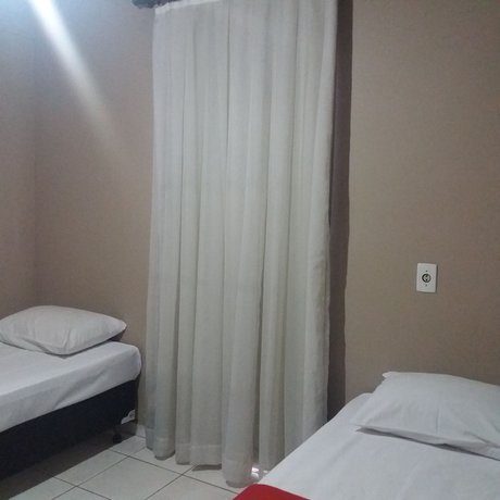 Imagen de la habitación del Hotel Maia. Foto 13