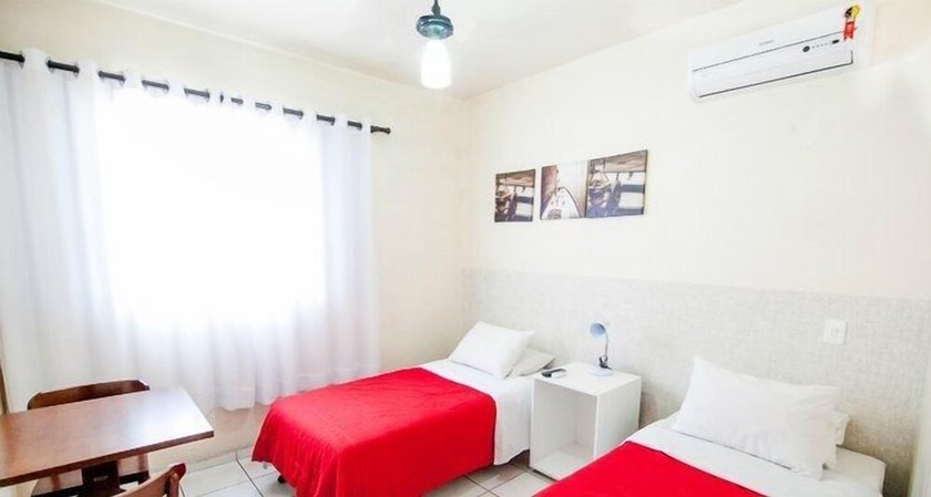 Imagen de la habitación del Hotel Maia. Foto 14