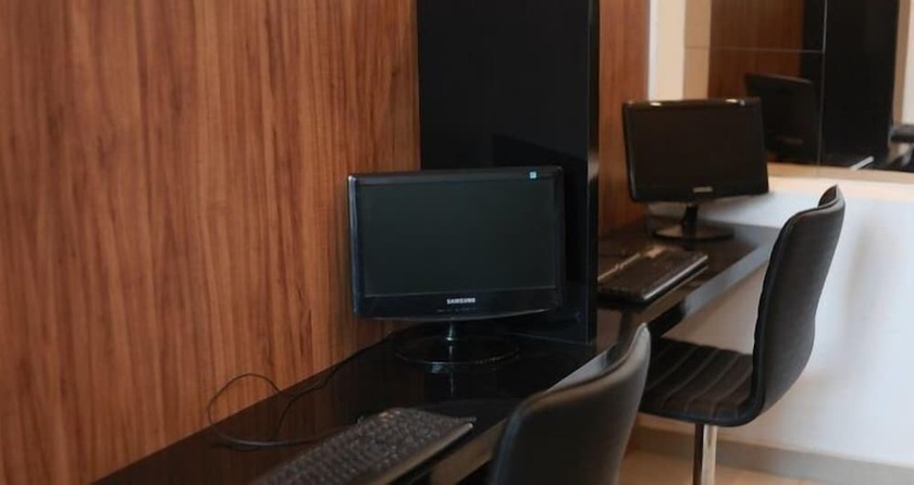 Imagen de los interiores del Hotel Maia. Foto 20