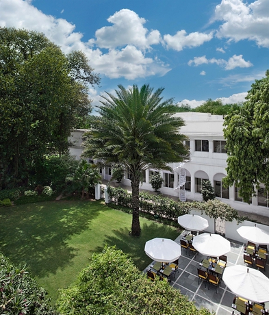 Imagen de los exteriores del Hotel Maidens , Delhi. Foto 12