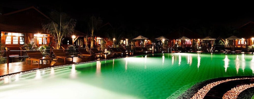 Imagen de la habitación del Hotel Maikaew Damnoen Resort. Foto 4