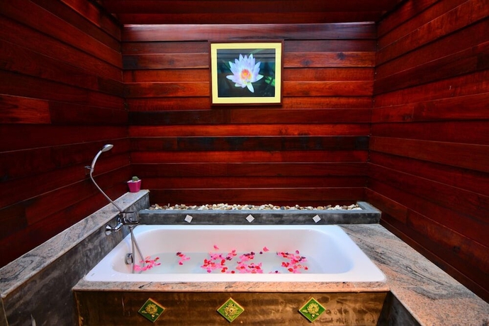 Imagen de la habitación del Hotel Maikaew Damnoen Resort. Foto 10