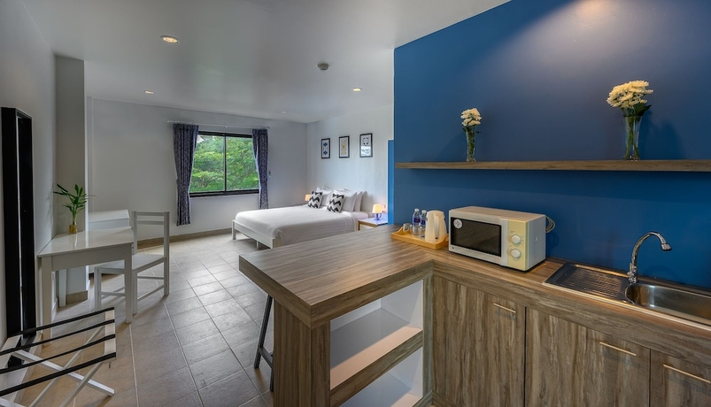 Imagen de la habitación del Hotel Maikhao. Foto 19