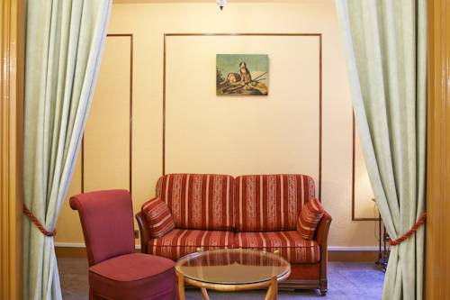 Imagen de la habitación del Hotel Maillot. Foto 4