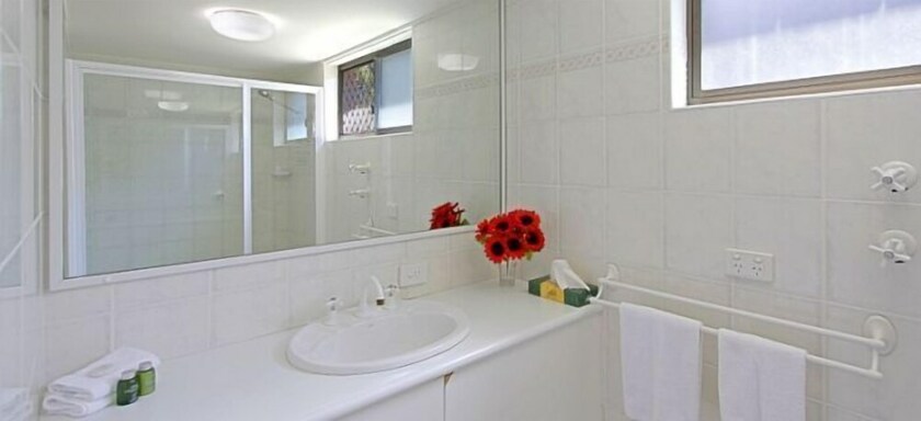 Imagen de la habitación del Hotel Main Beach Apartments. Foto 13