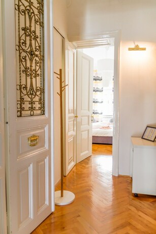 Imagen de la habitación del Hotel Main Square Rooms. Foto 21