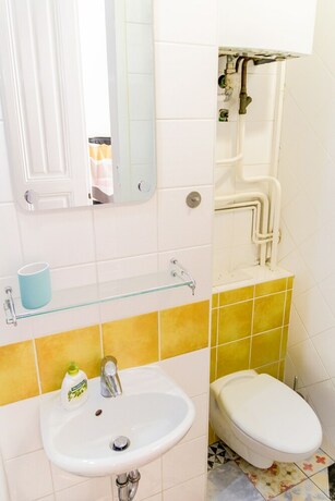 Imagen de la habitación del Hotel Main Square Rooms. Foto 24