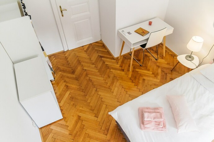 Imagen de la habitación del Hotel Main Square Rooms. Foto 28