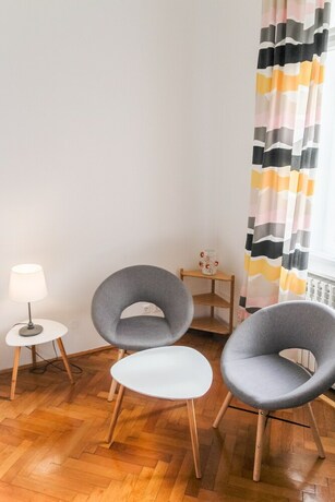 Imagen de la habitación del Hotel Main Square Rooms. Foto 29