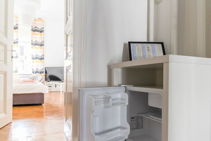 Imagen de la habitación del Hotel Main Square Rooms. Foto 34