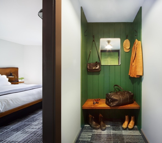 Imagen de la habitación del Hotel Main and Mountain Bar and Motel. Foto 12
