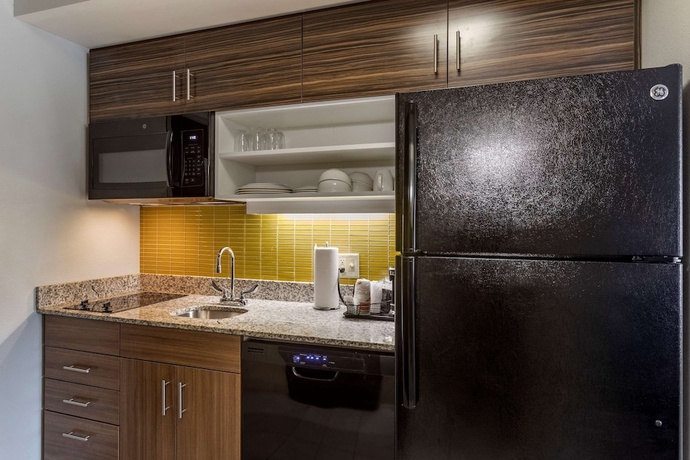 Imagen de la habitación del Hotel MainStay Suites, Bowling Green. Foto 13