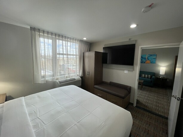 Imagen de la habitación del Hotel MainStay Suites, Bronx. Foto 19