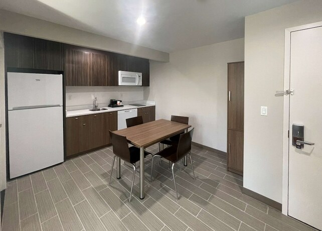 Imagen general del Hotel MainStay Suites, Bronx. Foto 16