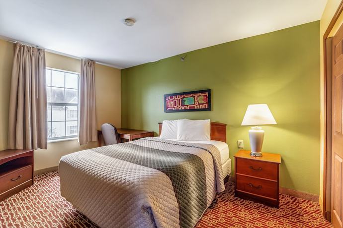 Imagen de la habitación del Hotel MainStay Suites Columbia Harbison. Foto 7
