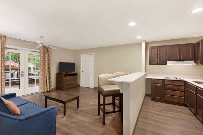 Imagen de la habitación del Hotel MainStay Suites Columbus near Fort Benning. Foto 10