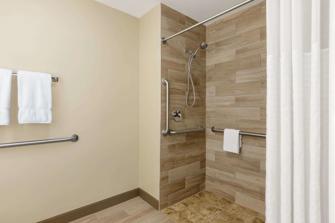 Imagen de la habitación del Hotel MainStay Suites Columbus near Fort Benning. Foto 11