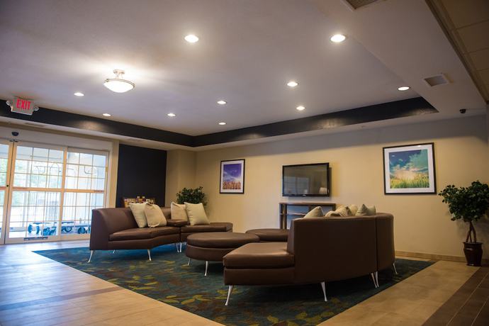 Imagen de los interiores del Hotel MainStay Suites Denham Springs - Baton Rouge East. Foto 17