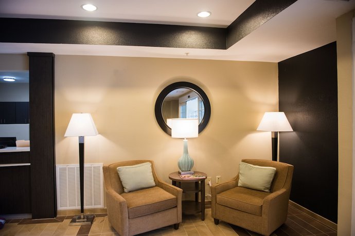 Imagen de los interiores del Hotel MainStay Suites Denham Springs - Baton Rouge East. Foto 19