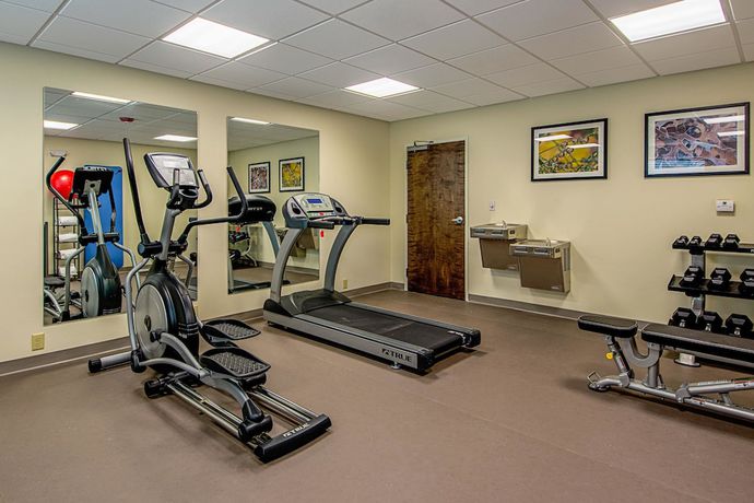 Imagen de los interiores del Hotel MainStay Suites Geismar - Gonzales. Foto 15