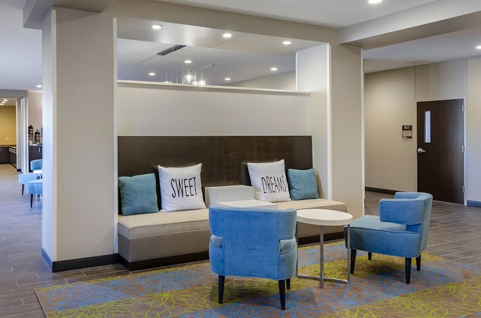 Imagen de los interiores del Hotel MainStay Suites Great Falls Airport. Foto 20