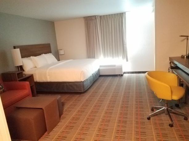 Imagen de la habitación del Hotel MainStay Suites Great Falls Airport. Foto 12