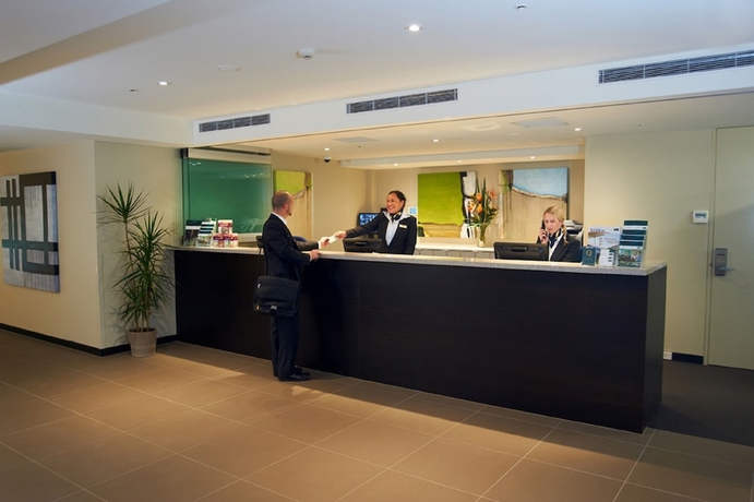 Imagen de los interiores del Hotel MainStay Suites Hawthorn. Foto 18