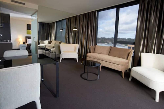 Imagen de la habitación del Hotel MainStay Suites Hawthorn. Foto 15