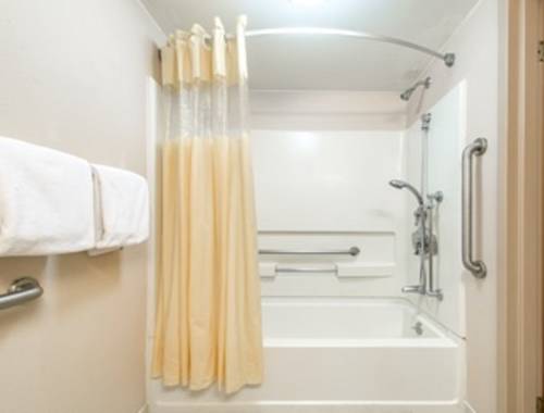 Imagen de la habitación del Hotel MainStay Suites Horsham - Philadelphia. Foto 4