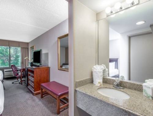 Imagen de la habitación del Hotel MainStay Suites Horsham - Philadelphia. Foto 5