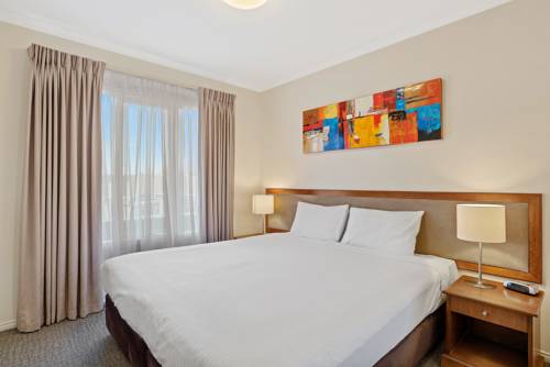 Imagen de la habitación del Hotel MainStay Suites Kew. Foto 4