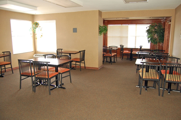 Imagen del bar/restaurante del Hotel MainStay Suites Las Vegas Flamingo. Foto 2