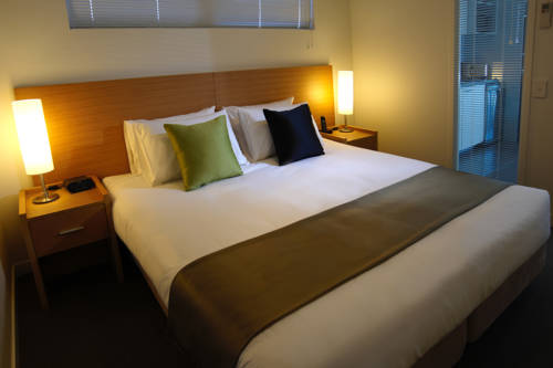 Imagen de la habitación del Hotel MainStay Suites Mackay. Foto 2
