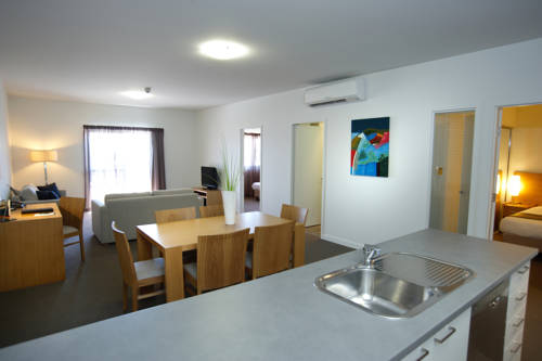 Imagen de la habitación del Hotel MainStay Suites Mackay. Foto 3