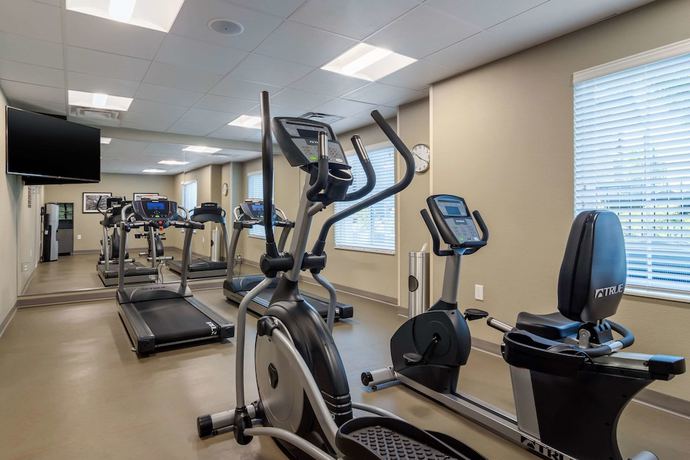 Imagen de los interiores del Hotel MainStay Suites Newnan Atlanta South. Foto 17
