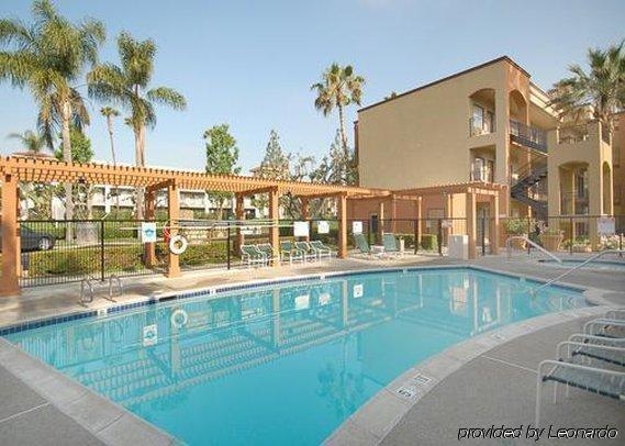 Imagen general del Hotel MainStay Suites Orange County John Wayne Airport. Foto 2