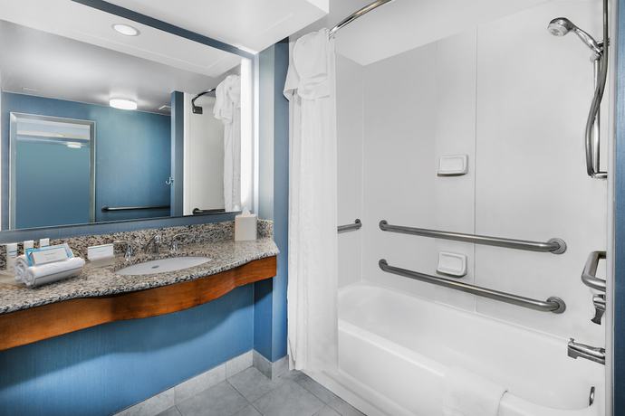 Imagen de la habitación del Hotel MainStay Suites Phoenix North. Foto 12