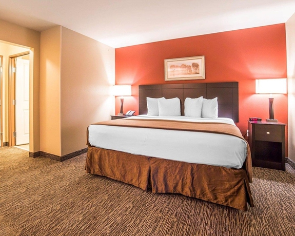 Imagen de la habitación del Hotel MainStay Suites Rapid City. Foto 8