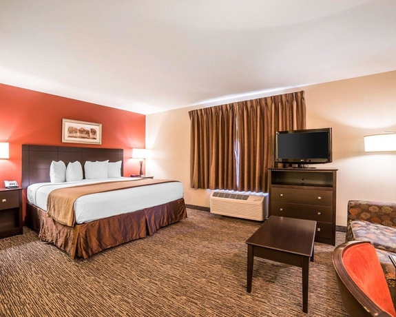 Imagen de la habitación del Hotel MainStay Suites Rapid City. Foto 9