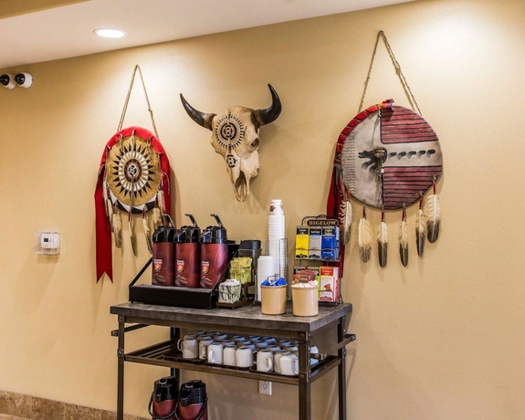 Imagen de los interiores del Hotel MainStay Suites Rapid City. Foto 18