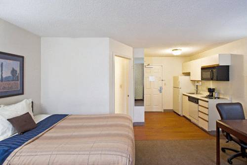 Imagen de la habitación del Hotel MainStay Suites Southfield-Detroit. Foto 2