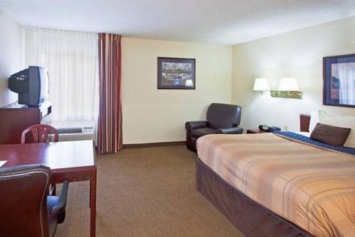 Imagen de la habitación del Hotel MainStay Suites Southfield-Detroit. Foto 4