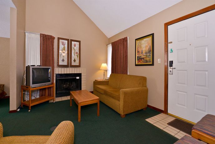 Imagen general del Hotel MainStay Suites Springfield South - Battlefield Rd. Foto 1